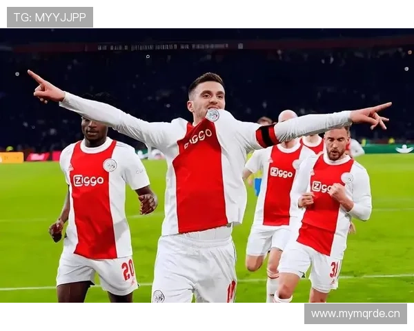 阿贾克斯欧战表现持续低迷，对球队赛季竞争力形成制约